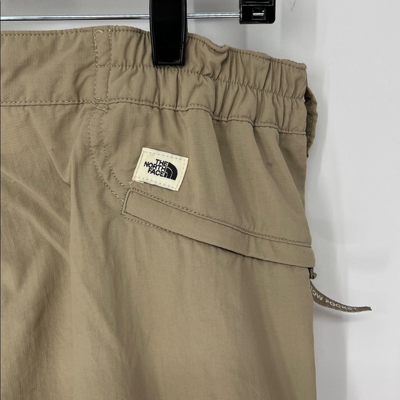 The north face women’s convertible pants size large - Picture 6 of 6